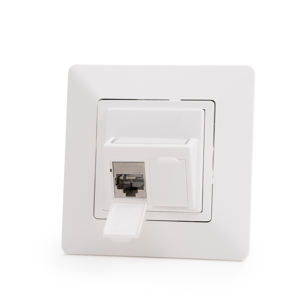 Zásuvkový modul pre Legrand® ValenaTM&nbsp;Life, Category 6, 2xRJ45/s, osadený&nbsp;